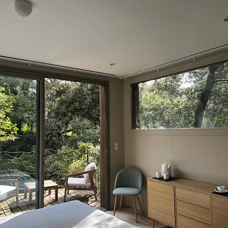 Деревянный коттедж La Canopee Private